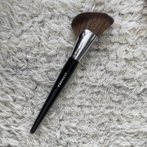 Sephora PRO Demi Fan Brush #72